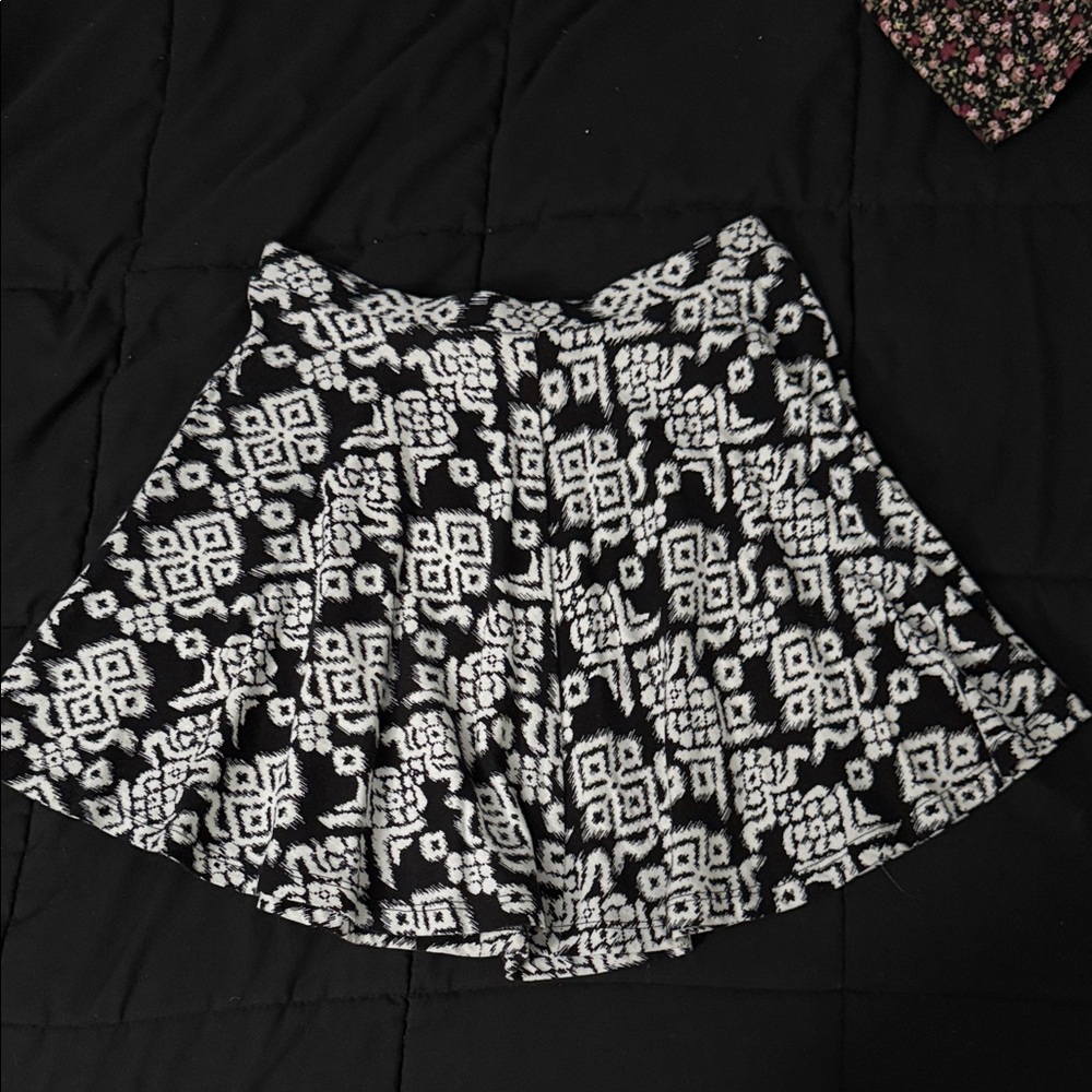 Black and White Skater Skirt